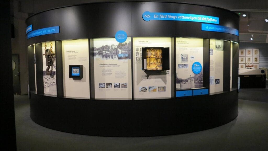 printed free foam boards mounted on a wall for the museum in Hamn