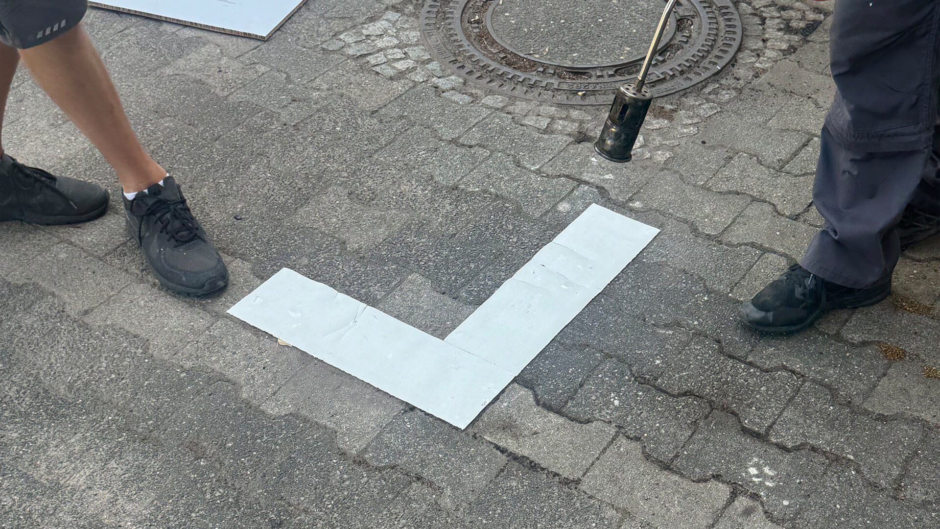 Parkplatzmarkierung Thermoplastic Brennung